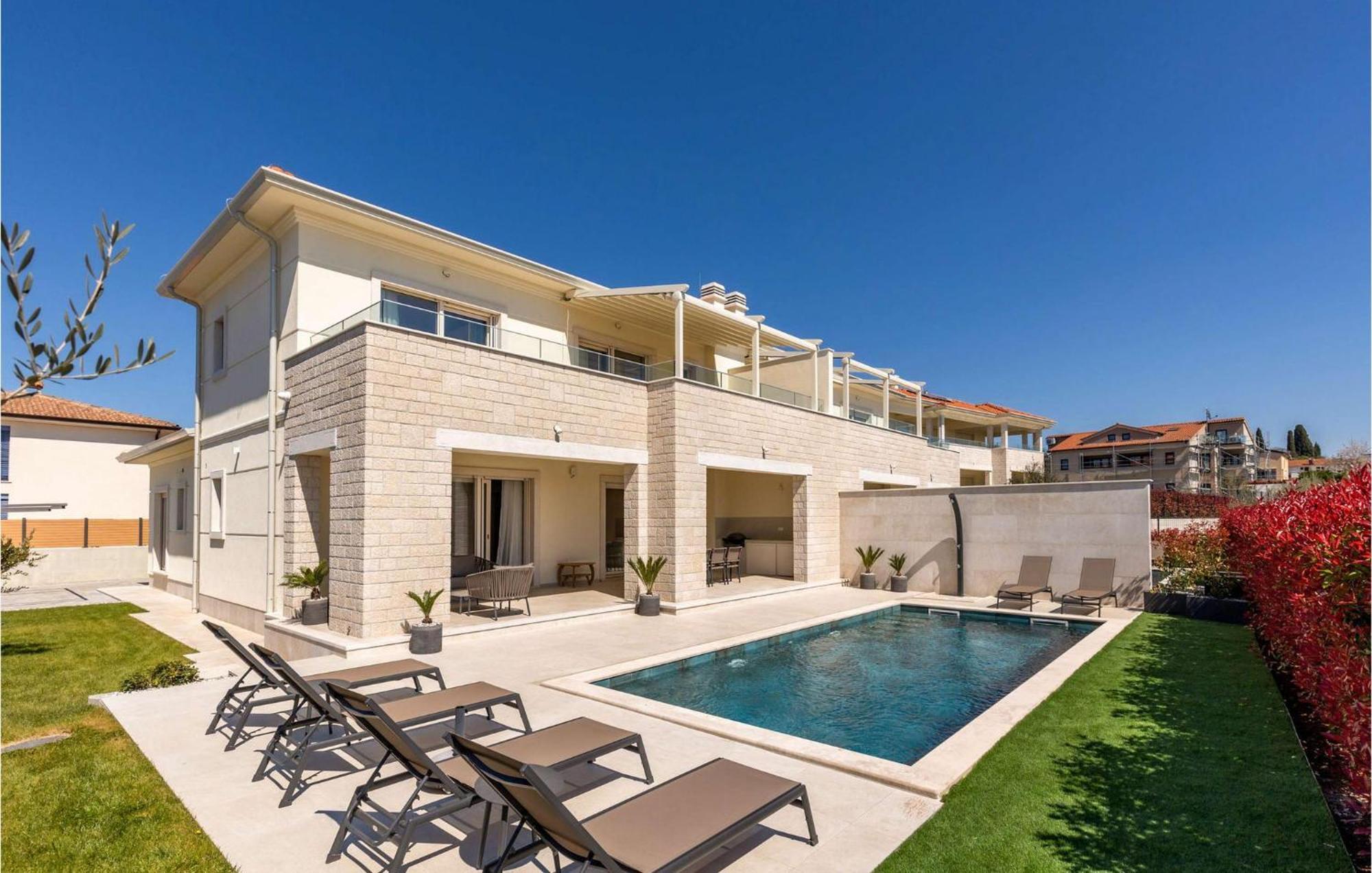 Bor Holiday home